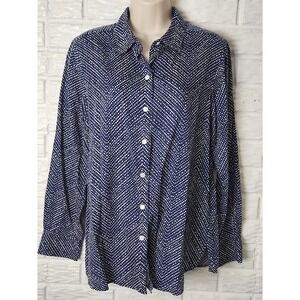 Foxcroft Wrinkle Free Womens 14 Button Up Fitted Long sleeved Blue White Dots